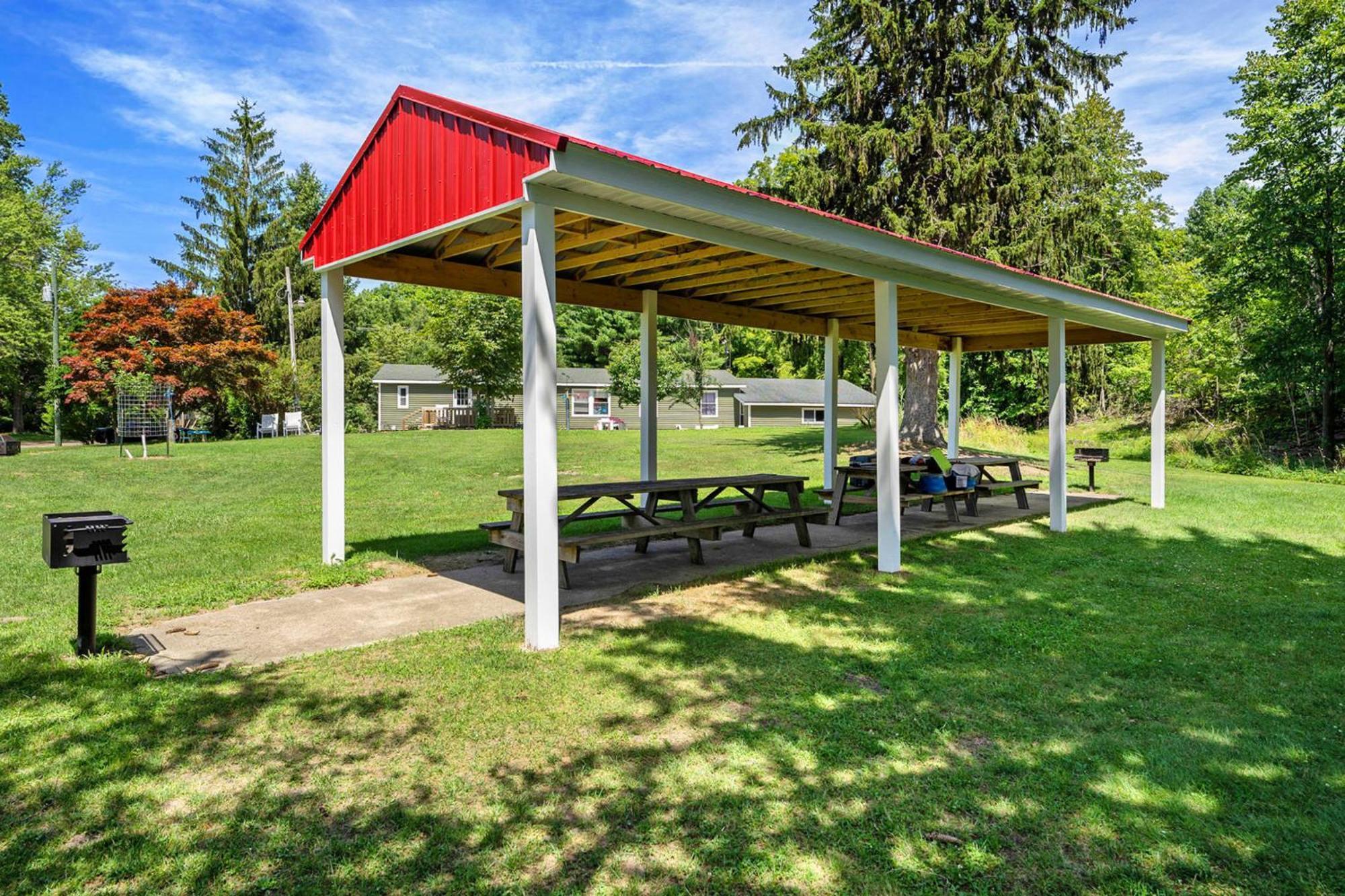 Jensen'S Rv Park And Motel South Haven Exterior photo